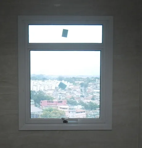 Janela basculante de alumínio na Vila Mariana